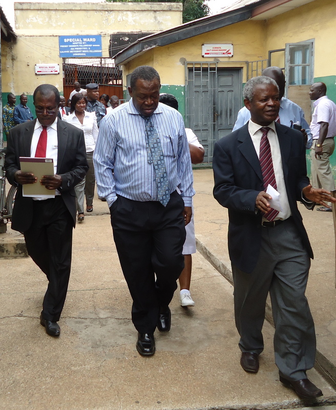 A dep. minister for health visits Accra Psychiatric Hospital_6